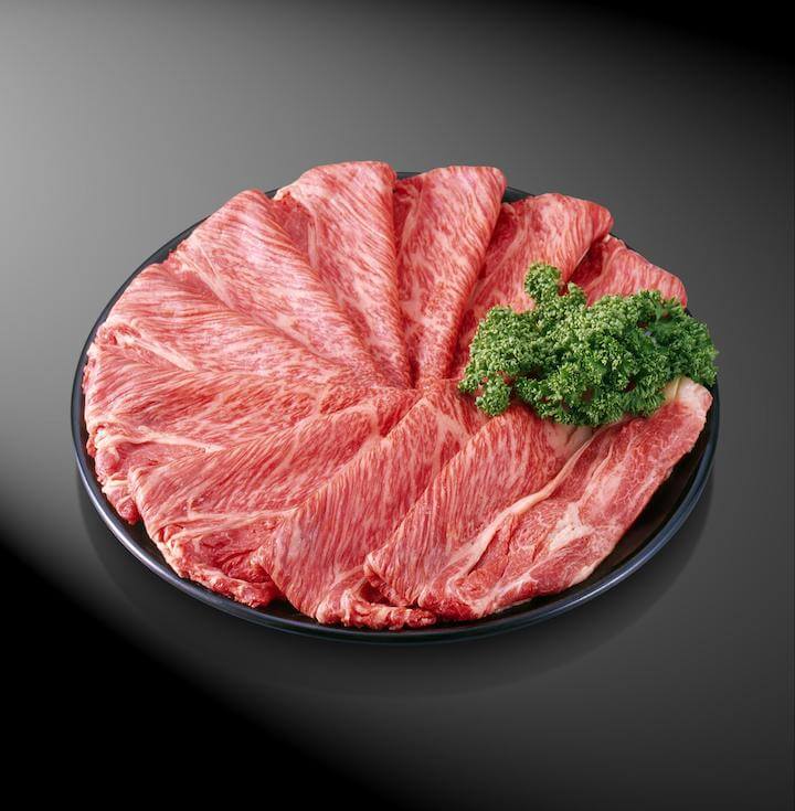 きれいに重ねたお肉