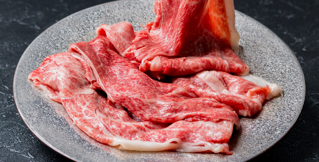 すき焼き肉はどこで買うのが正解？美味しいお肉の見極め方を伝授します！